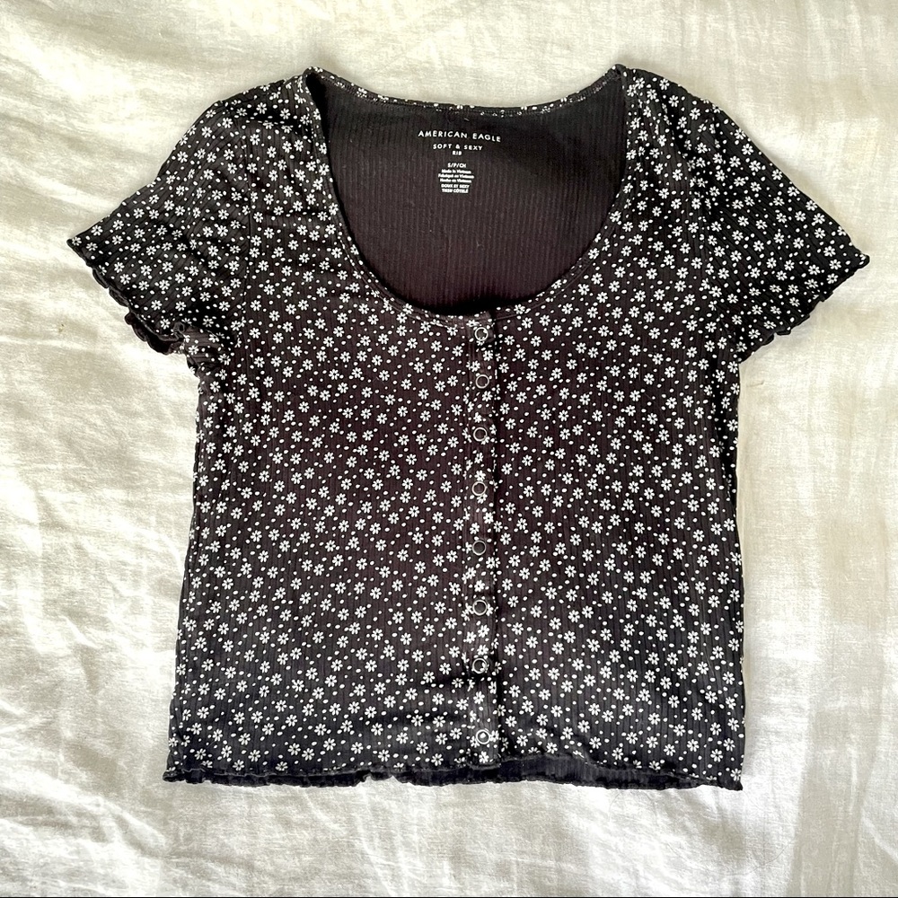 American eagle floral top
